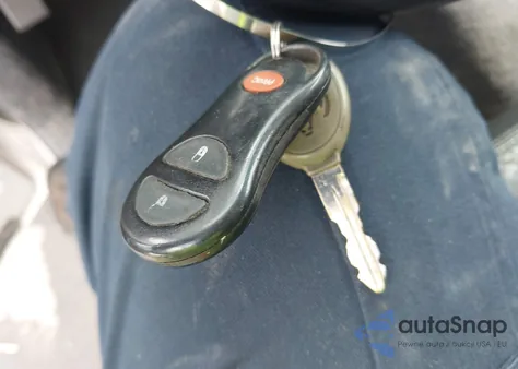 2004 Dodge Ram 1500 Slt/Laramie z USA, uszkodzony, nr VIN 1D7HU16D74J252065